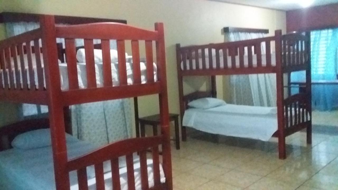 Hotel Casa Marina La Ceiba Dış mekan fotoğraf